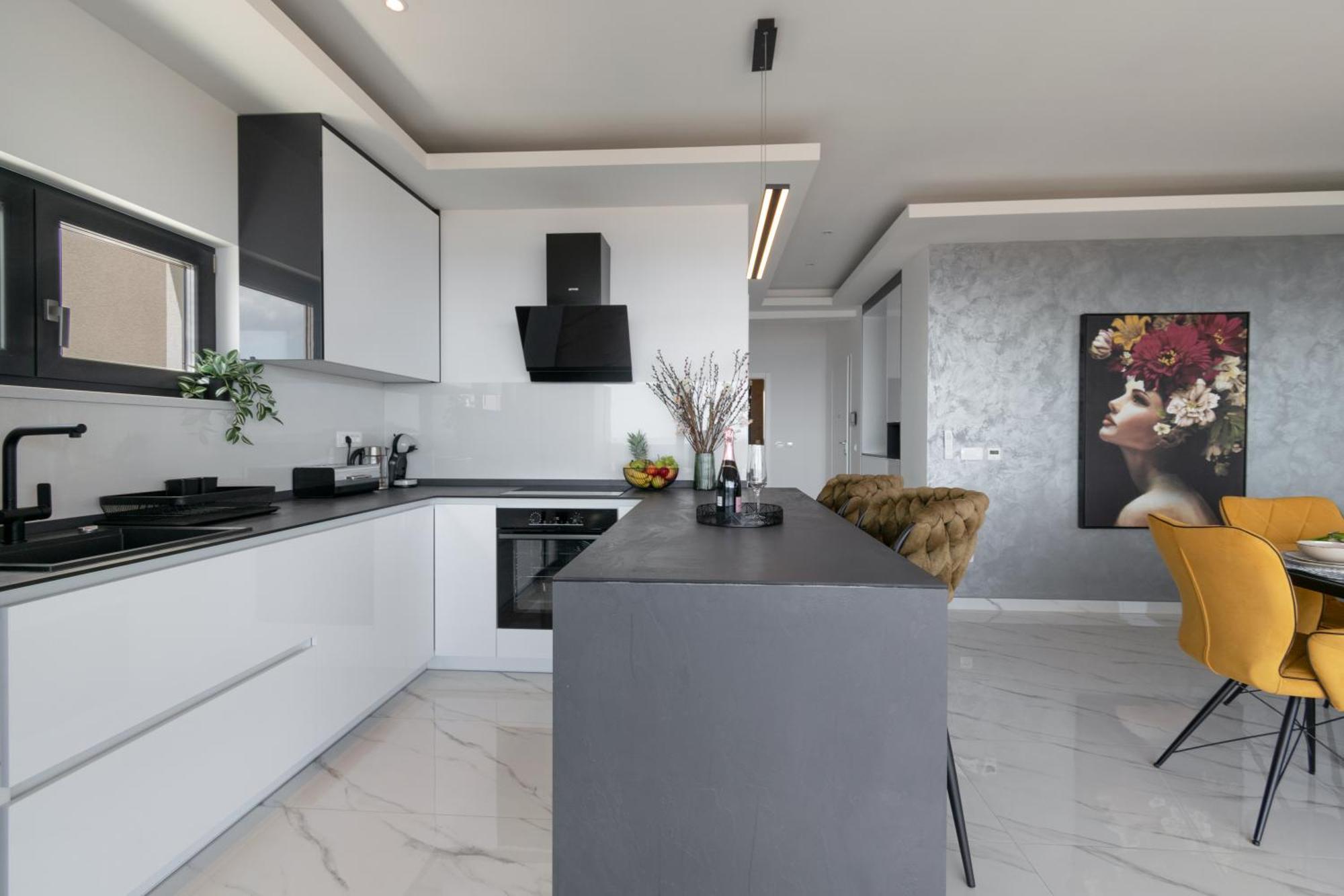 Appartamento Lux Penthouse Panoramic View With Jacuzzi Makarska Esterno foto