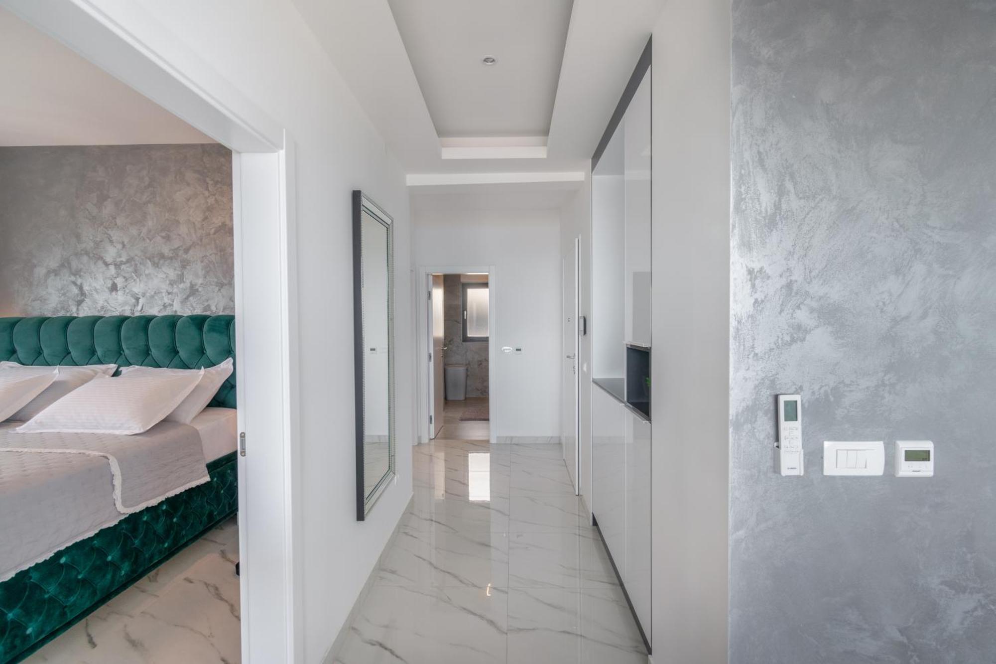 Appartamento Lux Penthouse Panoramic View With Jacuzzi Makarska Esterno foto